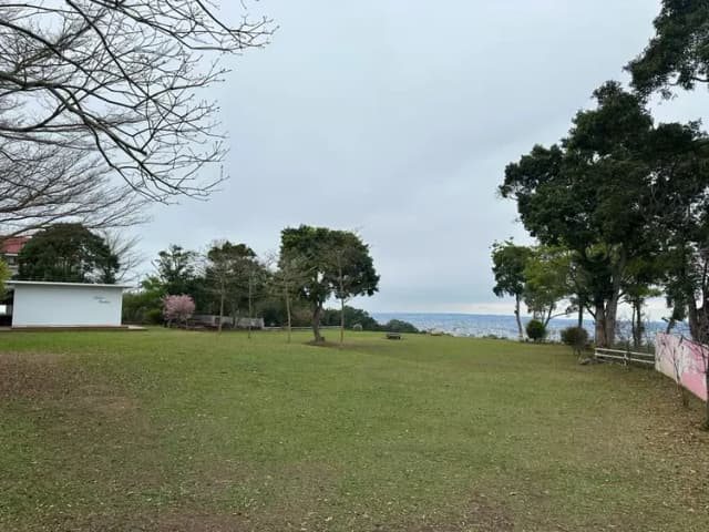流星花園幸福樂活露營區｜全新上架！百萬夜景、三層樓高溜滑梯、親子友善步道-【自搭帳】草地皮帳位 5M*10M(附2客火鍋)-1