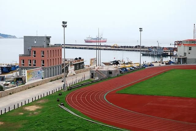 Egina Bed and Breakfast-Deluxe Double Room with Side Sea View-6