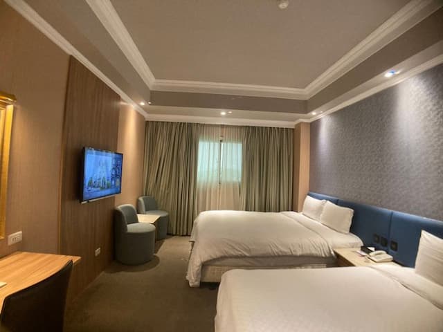 台中歐風商旅-商務四人房兩大床(無餐)-2