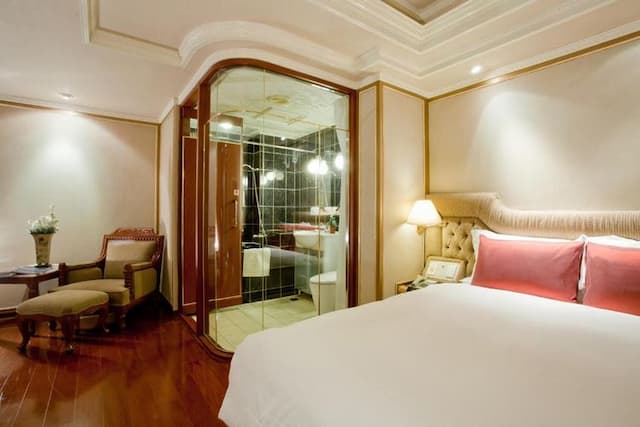 太豪大飯店-雙人一大床(贈送早餐餐盒)-1