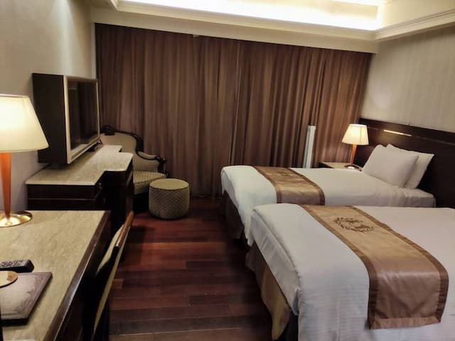 太豪大飯店-雙人兩小床(贈送早餐餐盒)-6