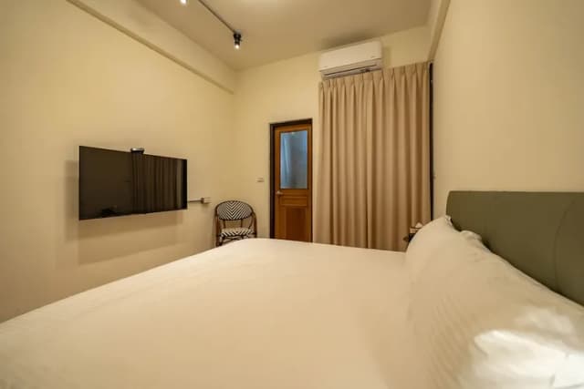 云花民宿｜市中心電梯民宿｜近東大門夜市跟文創園區-三樓獨立衛浴雙人房-7