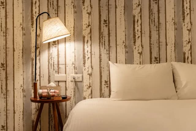 云花民宿｜市中心電梯民宿｜近東大門夜市跟文創園區-三樓獨立衛浴雙人房-1