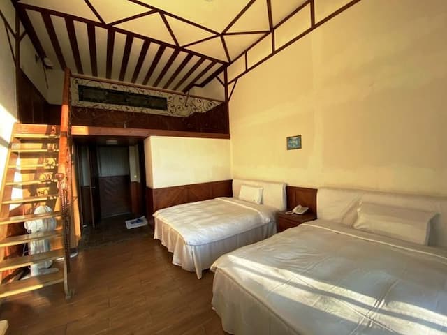 Cloud Falls Leisure Landscape Resort-Quad Room A-1