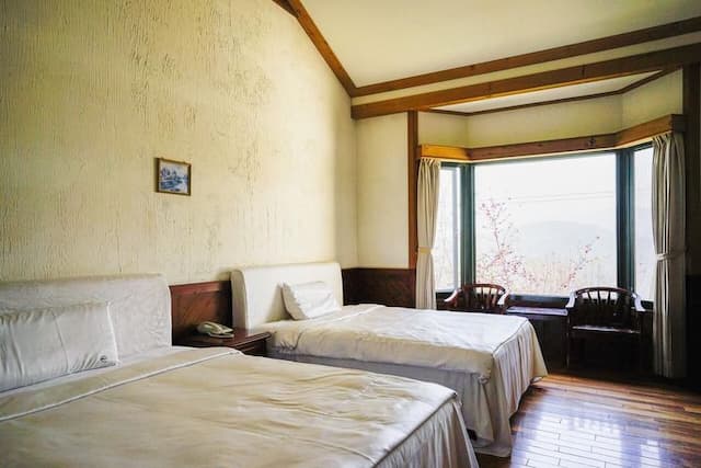 Cloud Falls Leisure Landscape Resort-Quad Room A-3