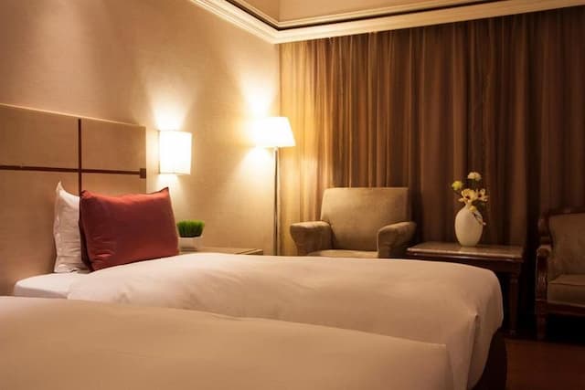 伊倫商務旅館-雙人兩小床(贈送早餐餐盒)-2