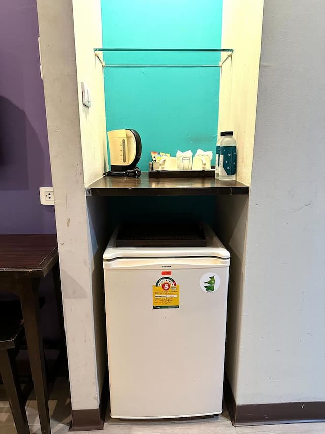 素坤逸路第八巷薩瓦斯德酒店（Sawasdee Hotel @ Sukhumvit Soi 8）-高級雙人房（含早餐）-7