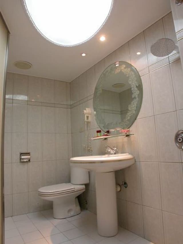 Deja Vu Hotel-Standard Double Room with breakfast in box-6