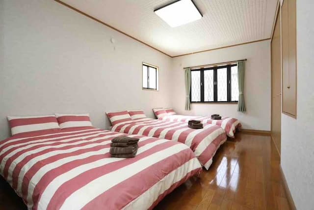 ㉔ Near OSAKA NANBA Up to 14 people can stay-10-person room (and above)-1