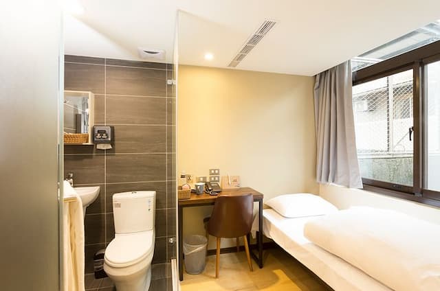 Just Live Inn Keelung-SINGLE ROOM-1