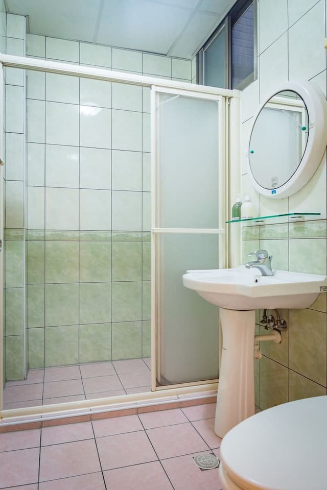 Fish trip-Family Room-3