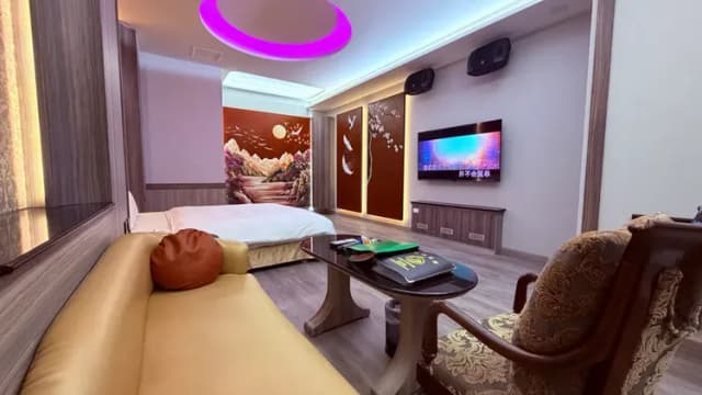 麗莎旅舘-金碧KTV房-2