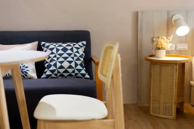 花落諾台南民宿 ｜安平老街、鄰近景點-高級雙人房 附陽台-11