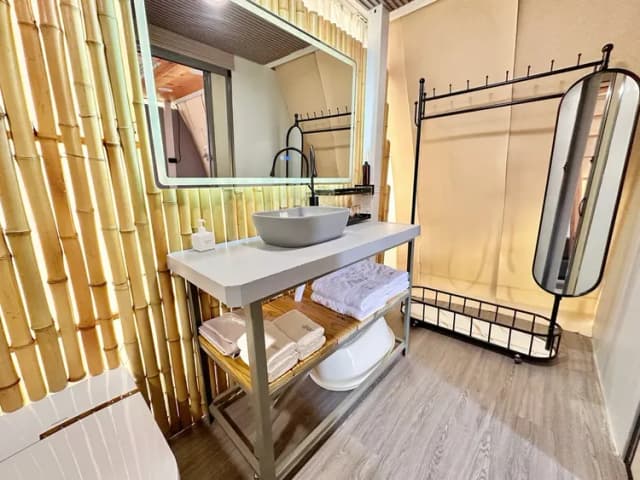 山見懶人露營 | 星球帳上下鋪！獨立衛浴含冷氣！自助式露營體驗-【自助式懶人露營】帆船帳-5