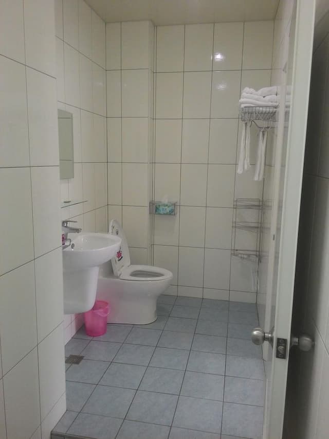 木頭人民宿-四人套房-6