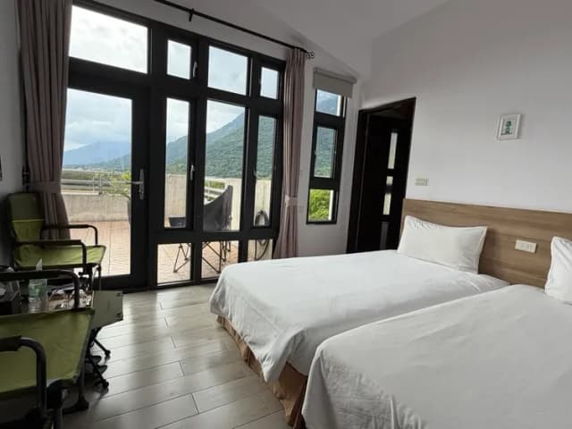 簡單生活景觀｜看見幸福民宿-標準雙床房 - 附露台-1