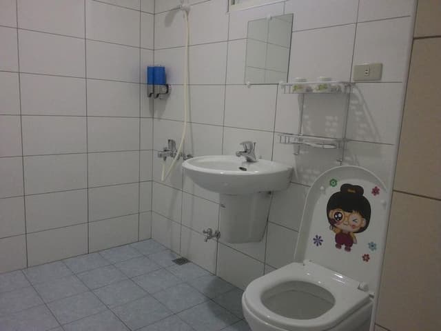 木頭人民宿-二人套房-3