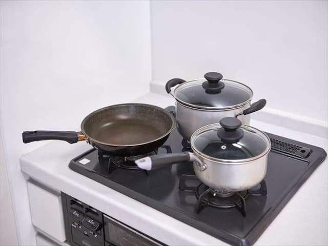 那霸機場車程25分/超市步行3分/3房1廳/最多可住12人/101㎡/免費停車位2個/觀光便利-整層二樓/適合團體或多人住宿-5