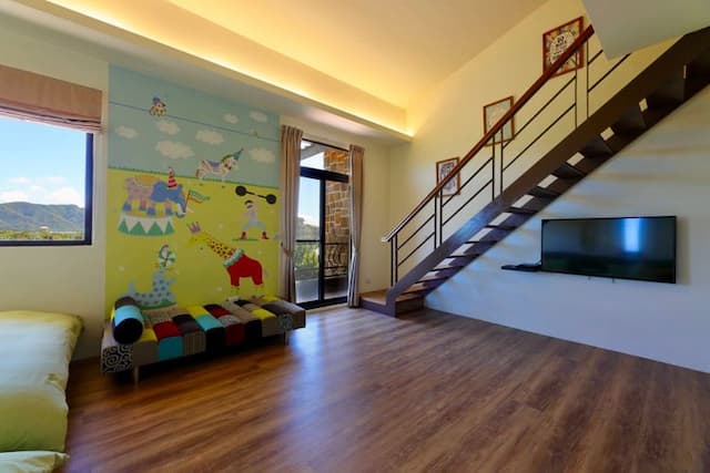 Hanaga Garden Guest House-Deluxe Loft Six Room-7