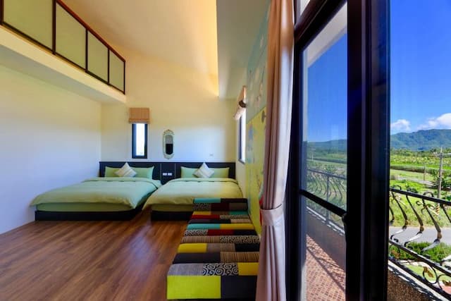 Hanaga Garden Guest House-Deluxe Loft Six Room-5