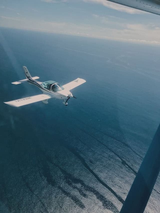 桔園庭園民宿 l 輕航機飛行體驗 l 代售套裝行程-無住宿 ll 30分鐘包艙機飛越太平洋-6