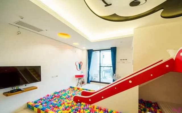 Myahome-201 Mickey Family Suite for 4-4