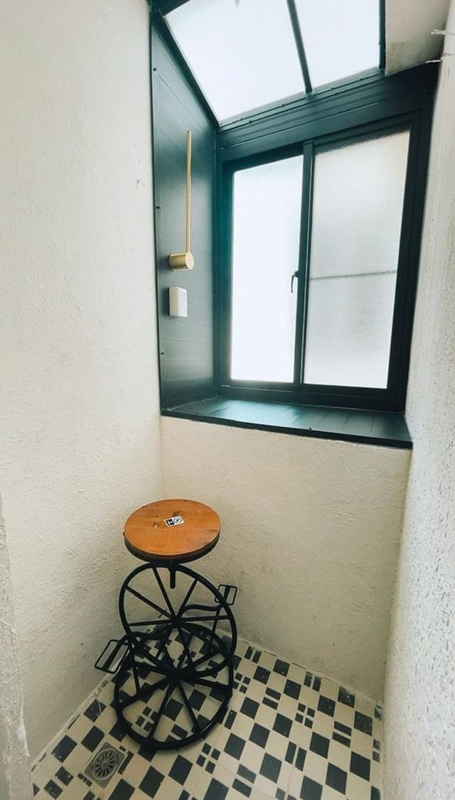 Tainan house-WOOD Double Room near station, neighboring Confucius Temple-7