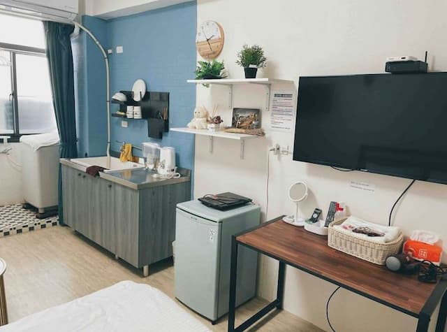 Tainan house-WOOD Double Room near station, neighboring Confucius Temple-3