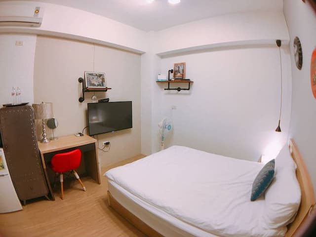 Tainan house-JJ double room near station, neighboring Confucius Temple and Tainan Museum-2