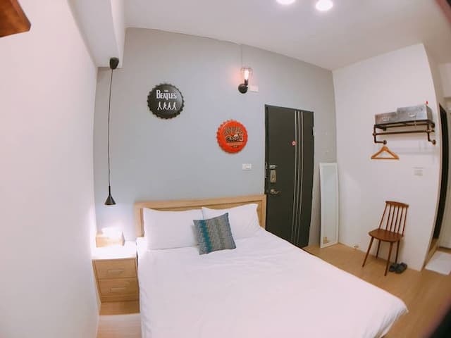 Tainan house-JJ double room near station, neighboring Confucius Temple and Tainan Museum-1