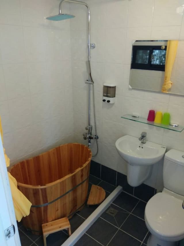 Tainan house-S10 4-8 guests 3 bedrooms 2 bathrooms, kitchen, living room-10