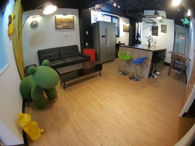 Tainan house-S10 4-8 guests 3 bedrooms 2 bathrooms, kitchen, living room-1