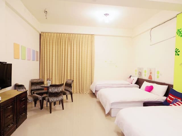 Taitung LOVE Hostel-Six-person room-1