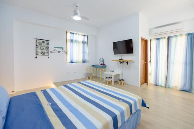 黃金海岸民宿 | 18-28人可澎湖包棟 | 可選購海景房 | 隘門沙灘-雙人房－附陽台-2