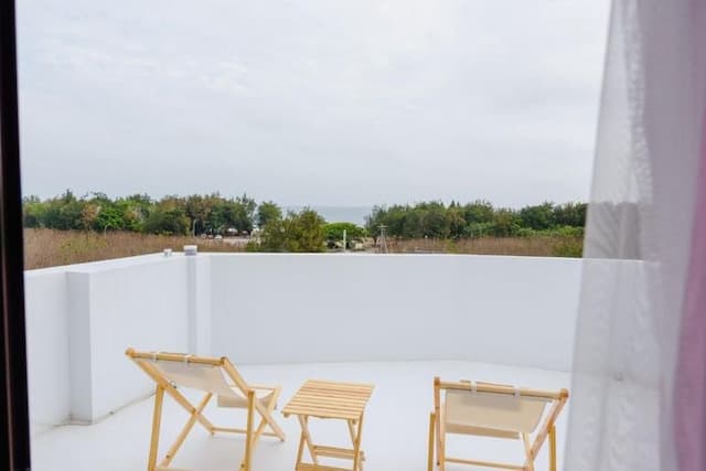 黃金海岸民宿 | 18-28人可澎湖包棟 | 可選購海景房 | 隘門沙灘-雙人房－附露台-7