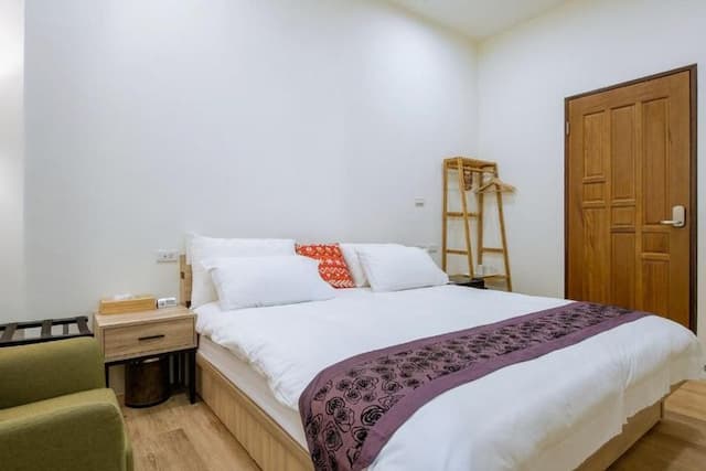 青田云舍-雅緻加大雙人房(附衛浴)~101房-1