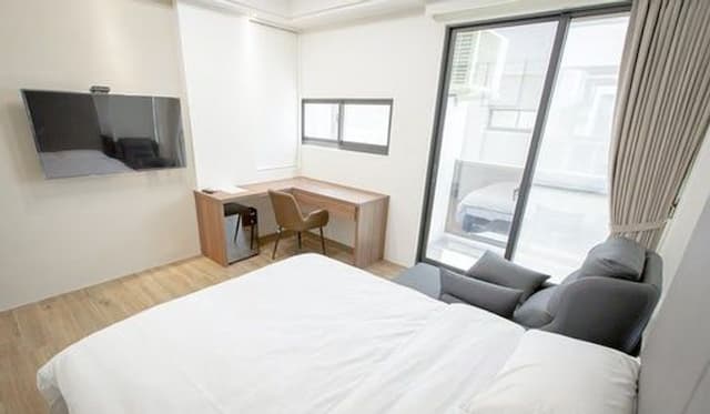 澎湖民宿-翔有1號-精緻雙人房-附陽台-1