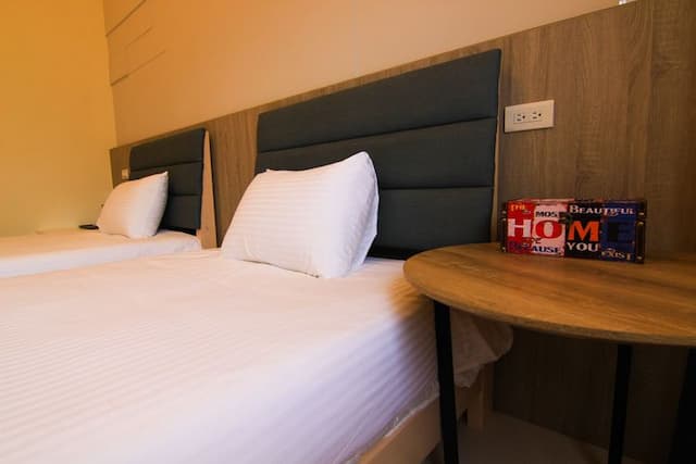 Police Home B&B-Twin beds-4