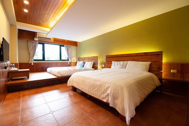 檜木屋民宿-豪華四人房-1