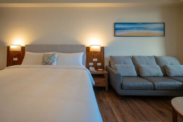 Kenting Relaxury Inn-Deluxe Double Room with Balcony and Sea View-5