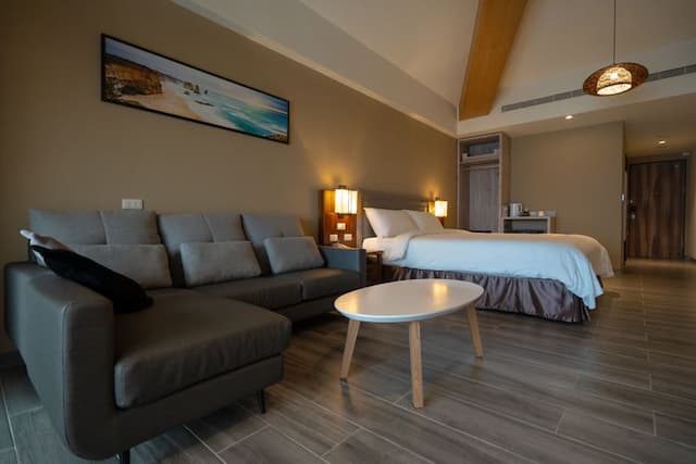 Kenting Relaxury Inn-Deluxe Double Room with Balcony and Sea View-8