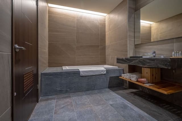 Kenting Relaxury Inn-Deluxe Double Room with Balcony and Sea View-4