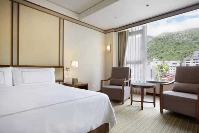 礁溪長榮鳳凰酒店-【獨家專案最划算】高級洋式客房 l 一大床 ll 含早餐-4
