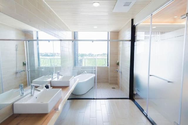 Green Light Hotel-Double Room with View C-6