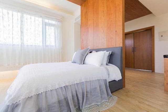 Green Light Hotel-Double Room with View C-2