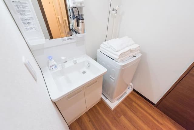 寅Hotel 六義園｜山手線車站3分鐘，上野淺草商圈，六義園、古河庭院，交通餐飲便利-中里B-8