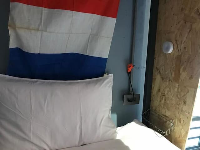 On my way yuli hostel-Bed in 4-Bed Mixed Dormitory Room-8