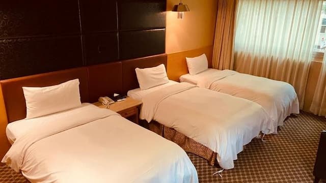 台中歐風商旅-商務三人房三單床(有餐)-2