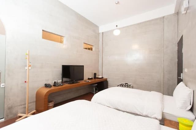 發現號特色民宿-標準雙床房-2