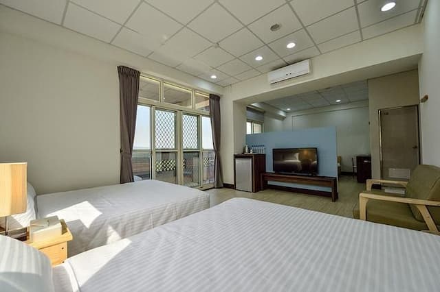 他里溫民宿-簡約六人房-2